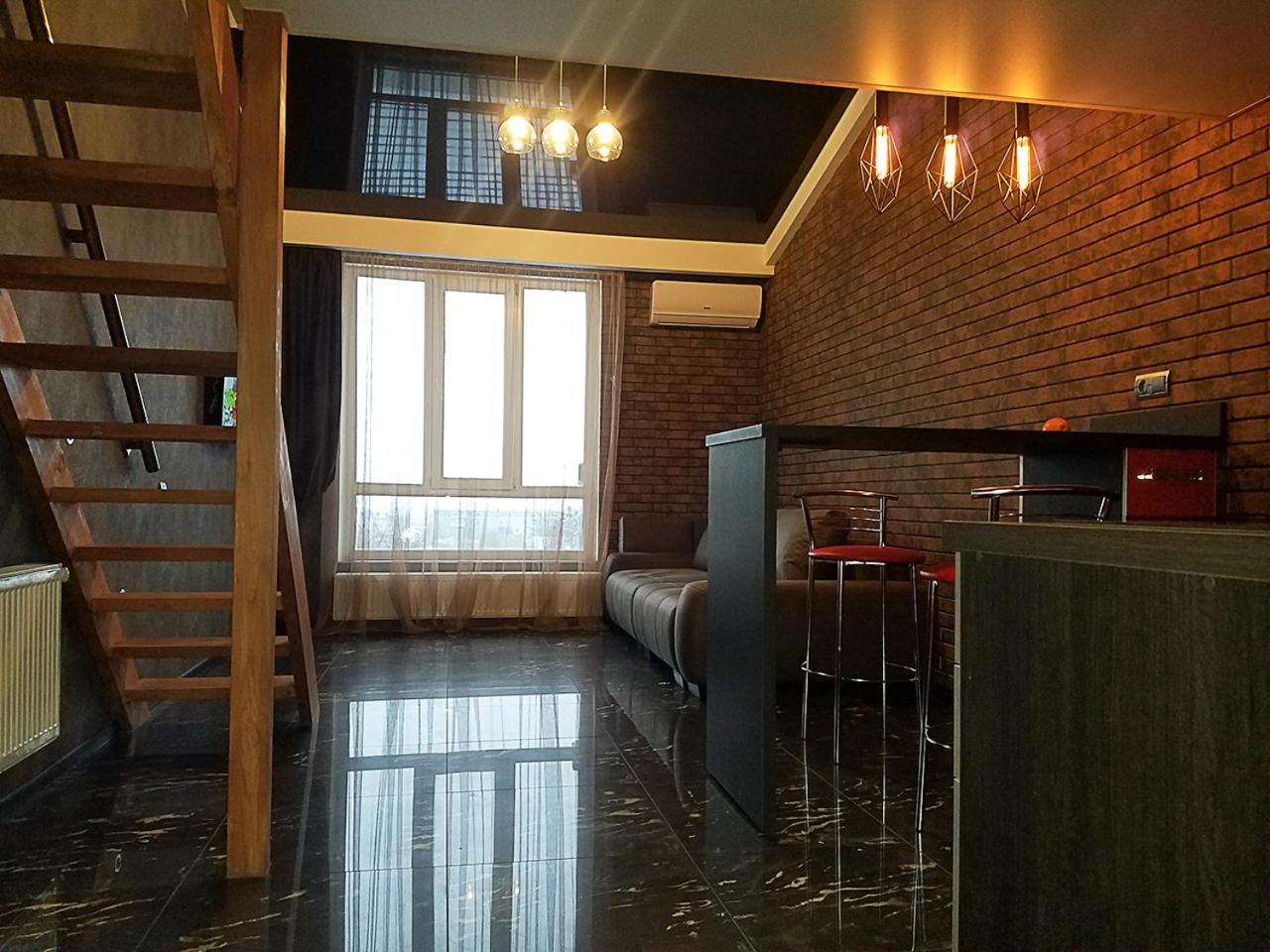 Ferienwohnung В Стиле Loft 2Ухэтажная Квартира. Charkiw Exterior foto